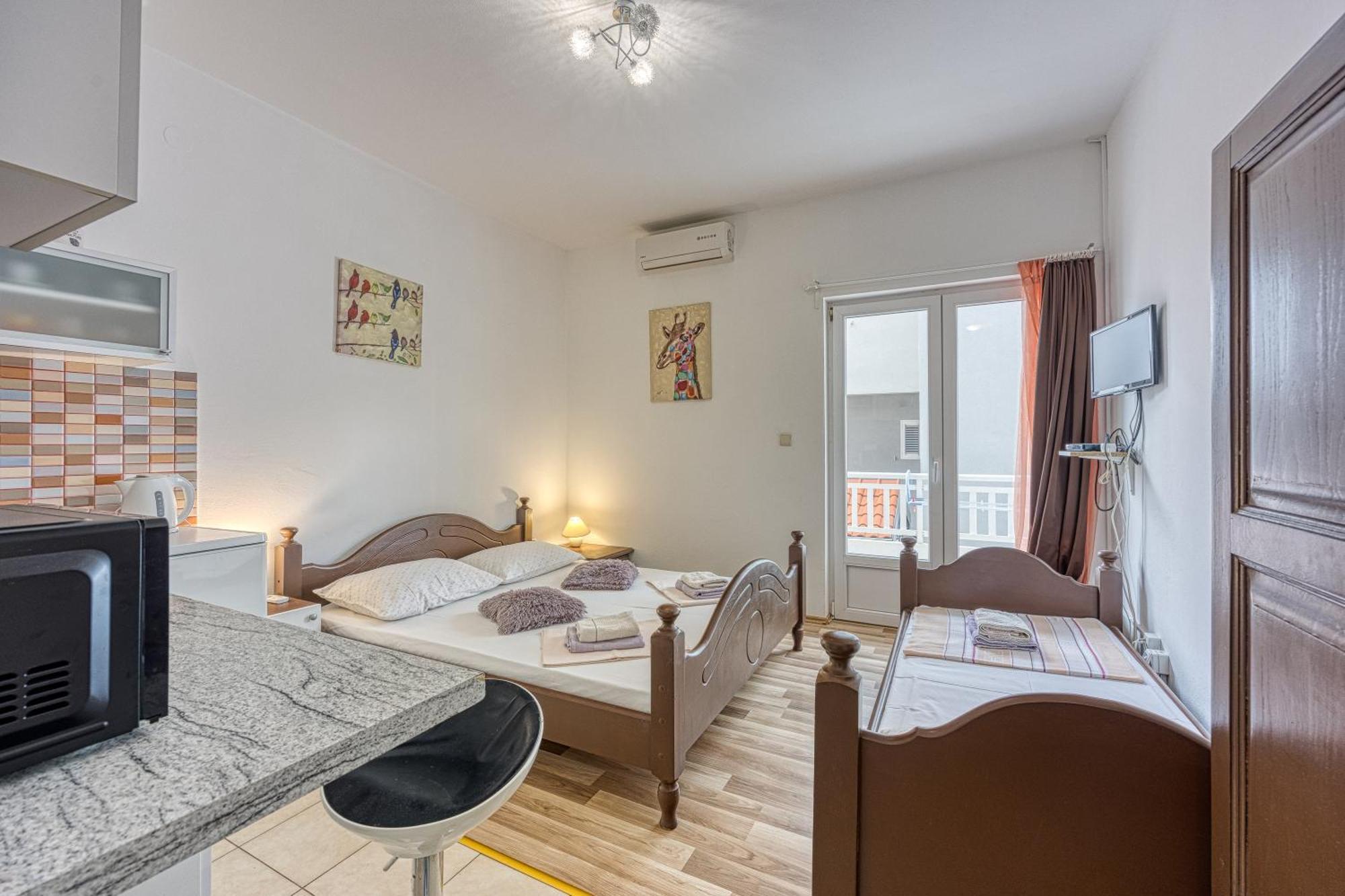 Studio Apartmani Ivanda Makarska Bagian luar foto