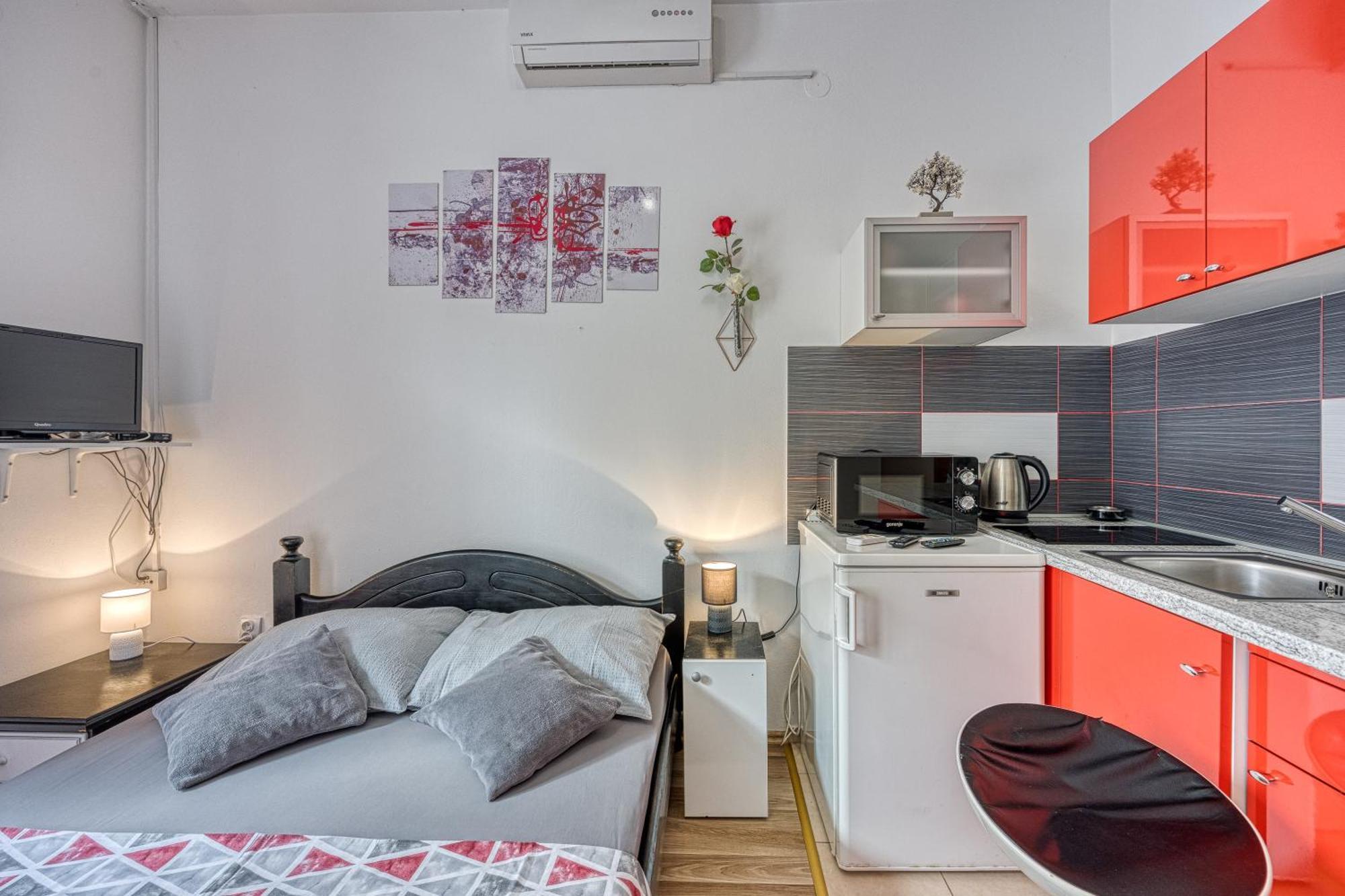 Studio Apartmani Ivanda Makarska Bagian luar foto