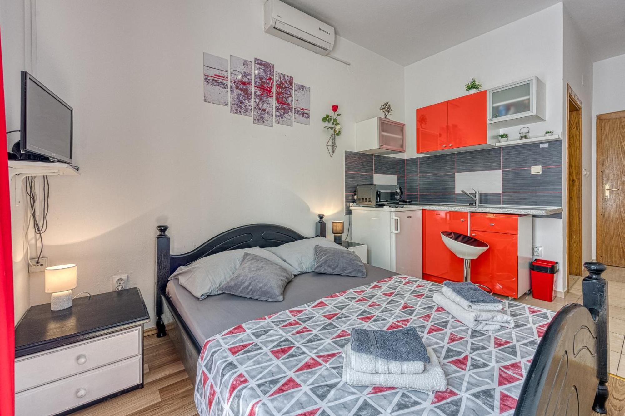 Studio Apartmani Ivanda Makarska Bagian luar foto