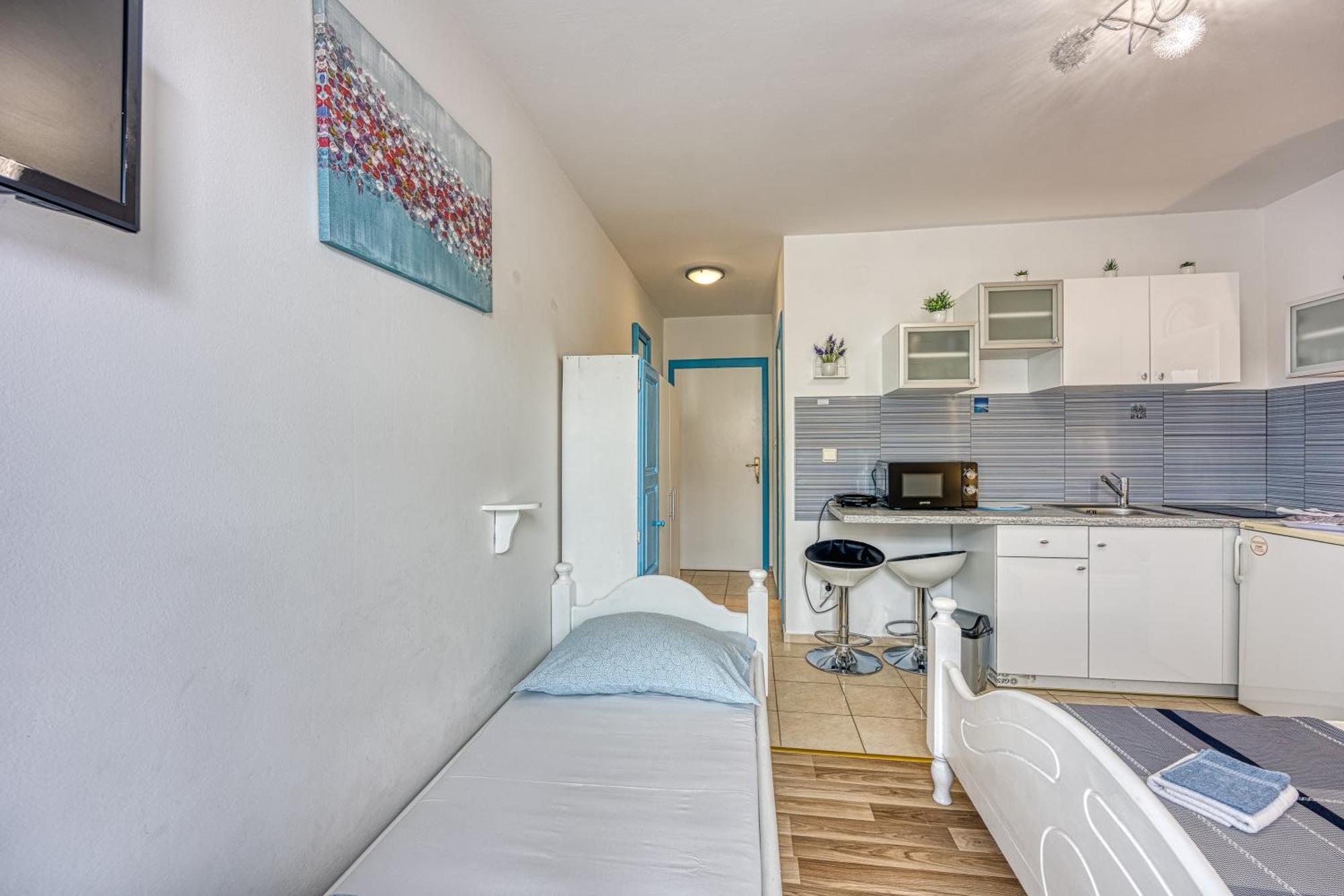 Studio Apartmani Ivanda Makarska Bagian luar foto