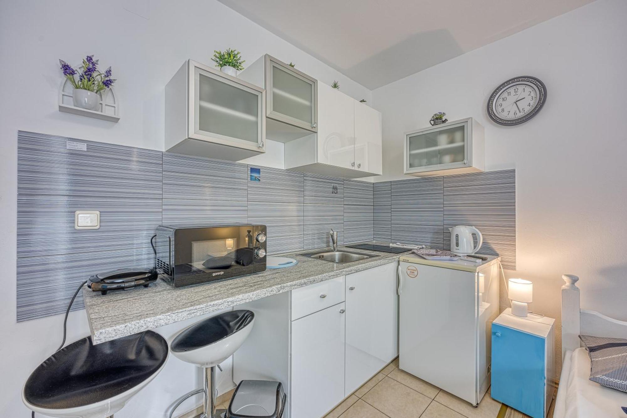 Studio Apartmani Ivanda Makarska Bagian luar foto